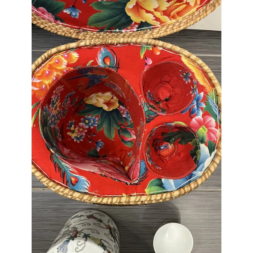 Vintage Chinese Wicker Tea Basket With Tea Pot and Tea Cups- 4 Pieces - Picture 4 of 10